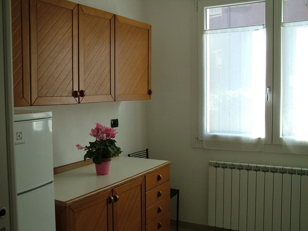 San Teodoro Apartment Mestre Exteriör bild