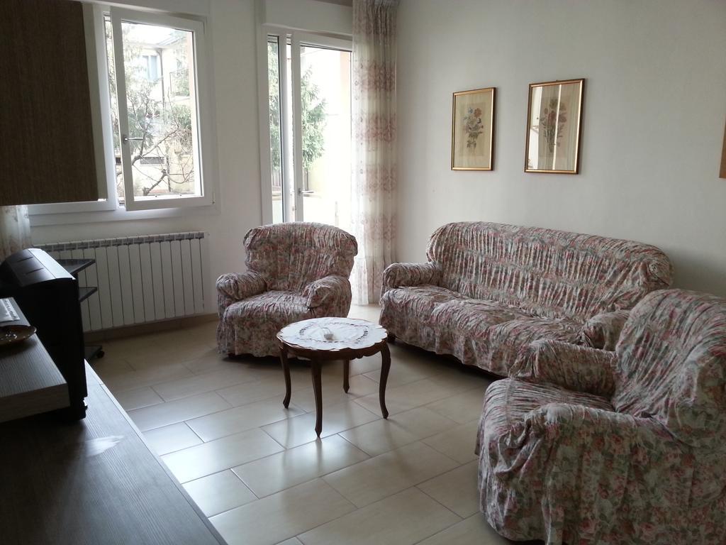 San Teodoro Apartment Mestre Exteriör bild