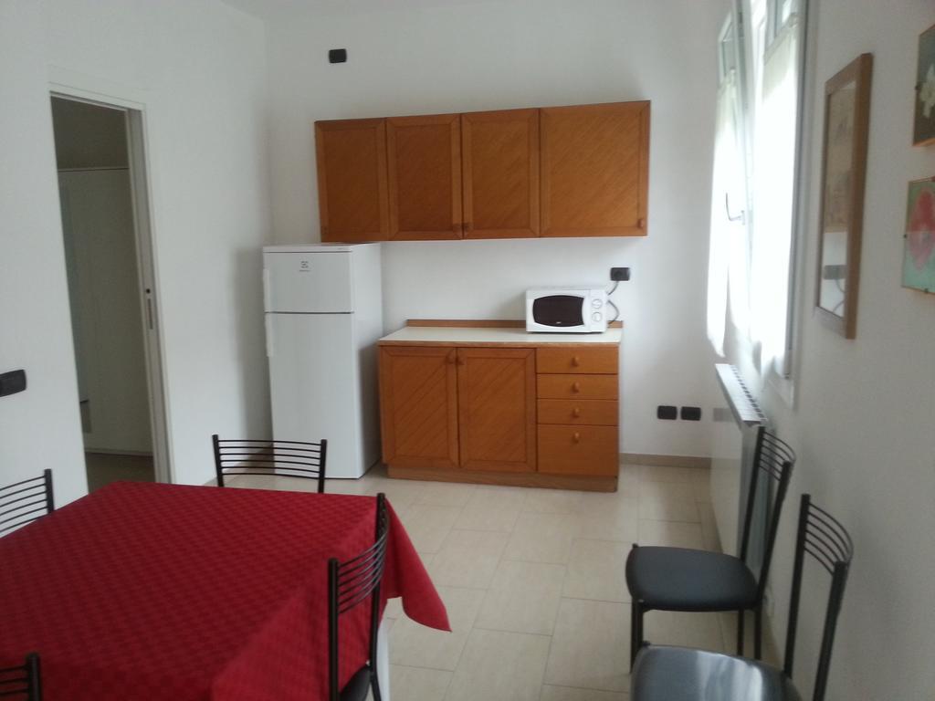 San Teodoro Apartment Mestre Exteriör bild