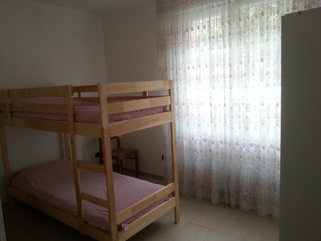 San Teodoro Apartment Mestre Exteriör bild