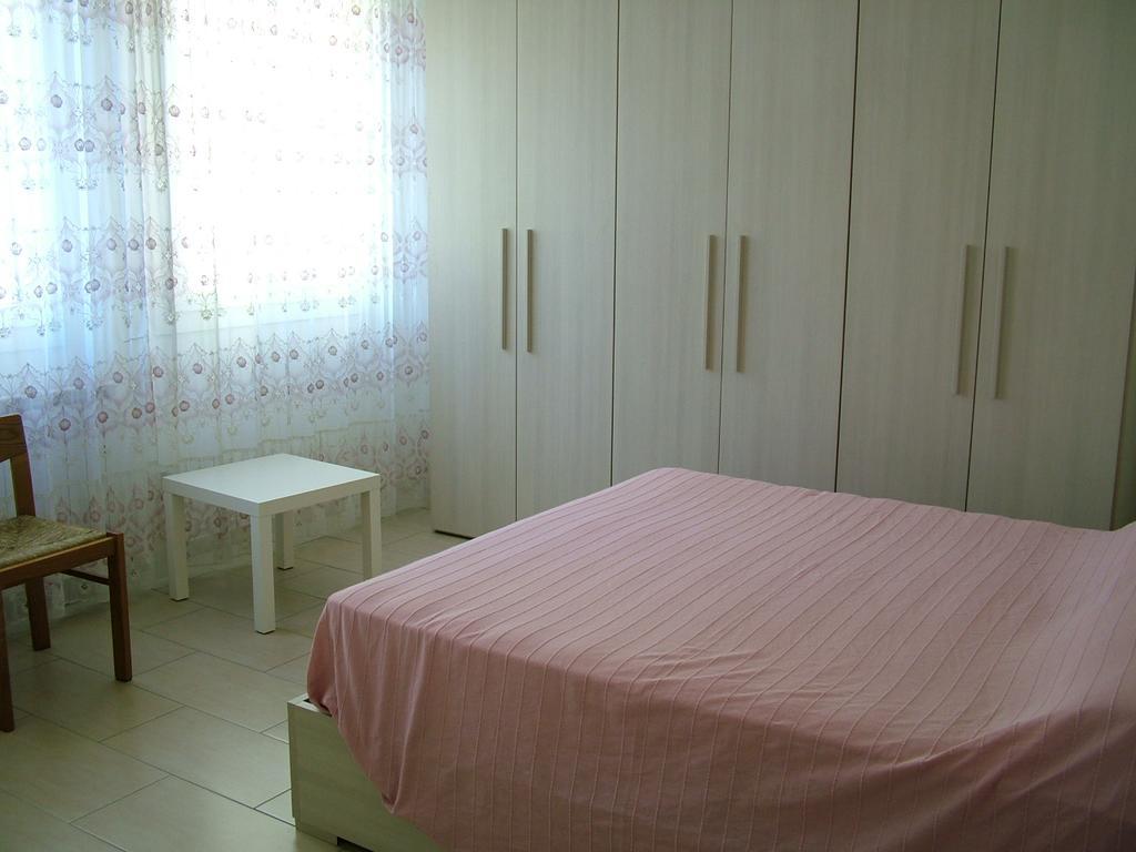 San Teodoro Apartment Mestre Exteriör bild